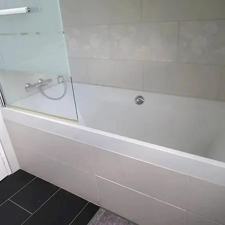 Villa Charmante Avec Piscine Privee A + Billard Verneusses