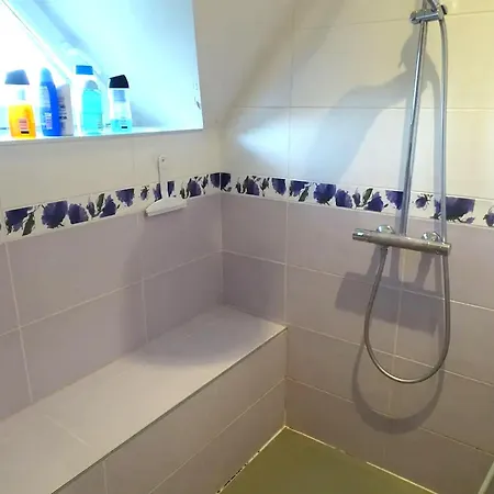 Charmante Avec Piscine Privee A + Billard *